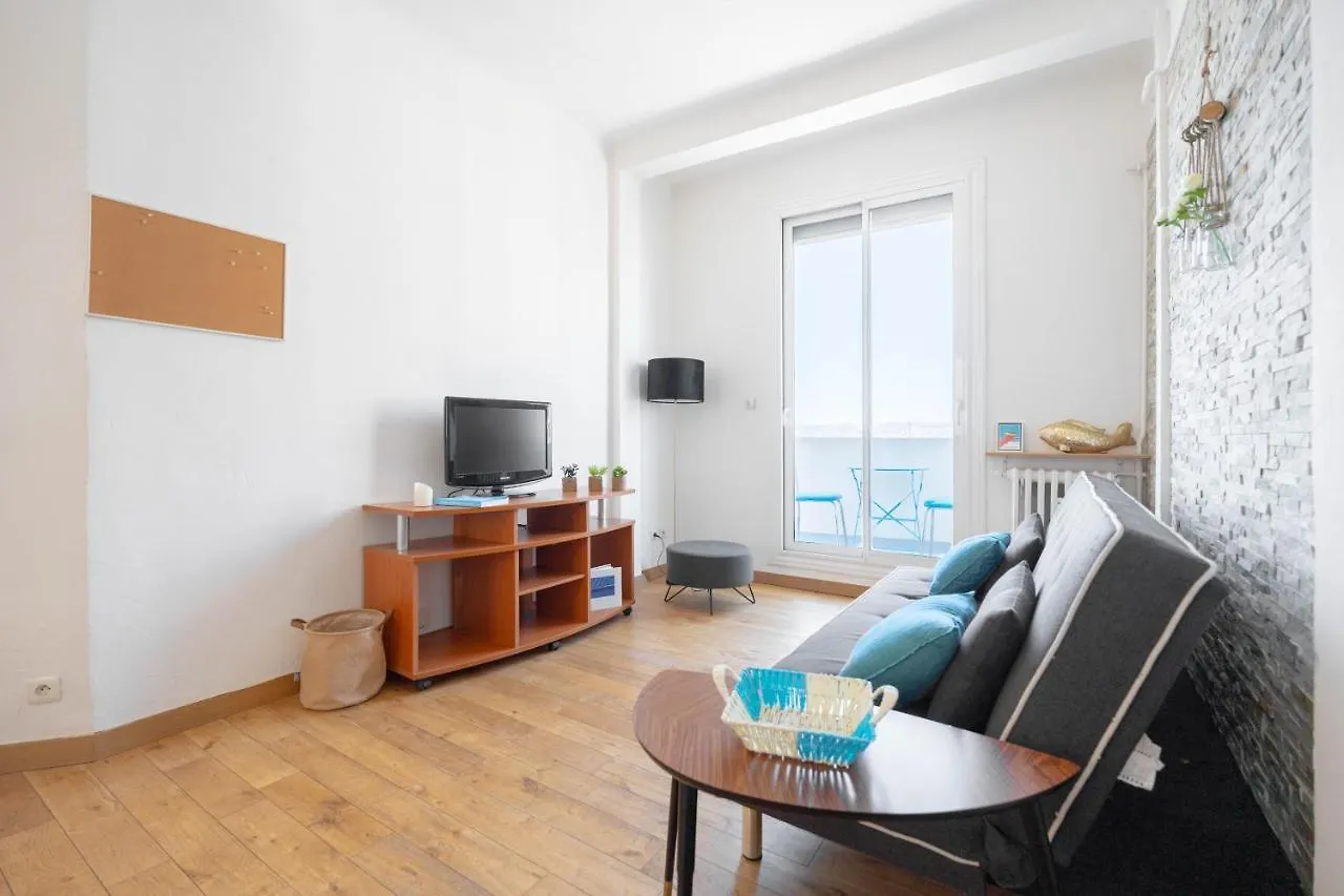 T2 ** Vue Mer ** Balcon ** Plage Catalans Marseille France