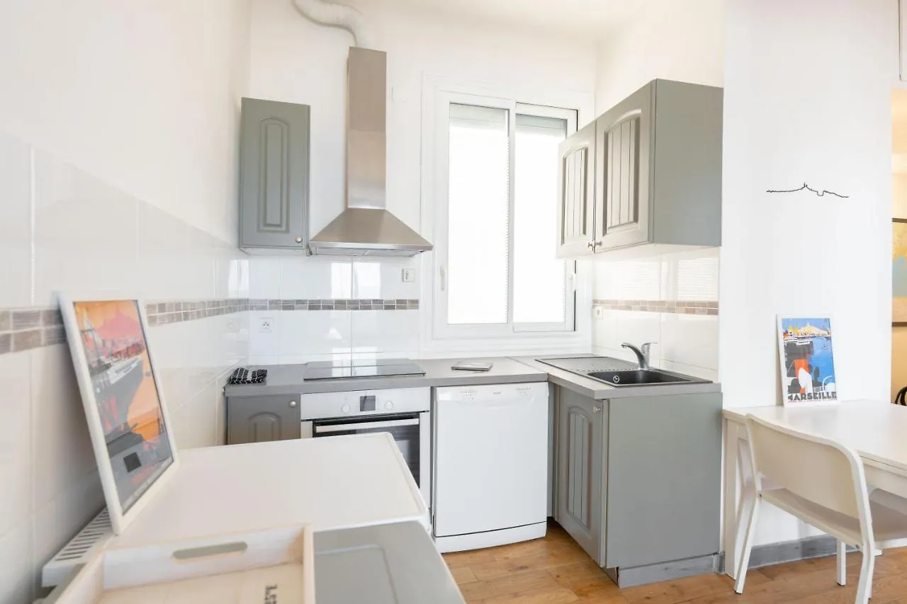 Appartement T2 ** Vue Mer ** Balcon ** Plage Catalans Marseille